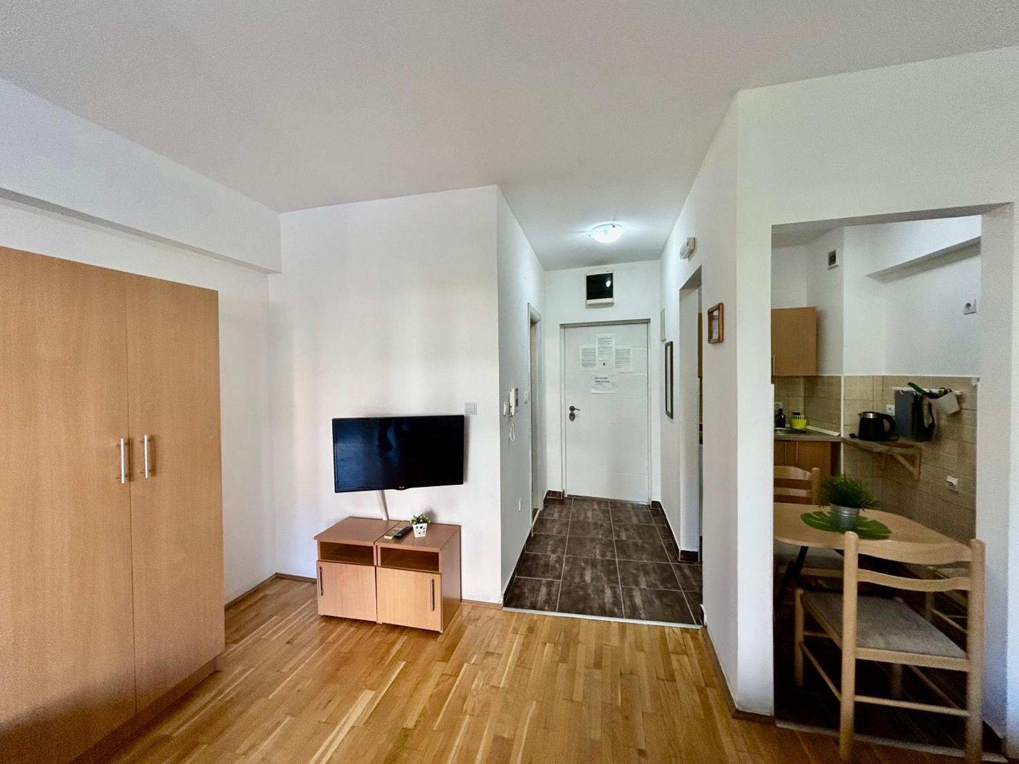 Apartments Mitende 부드바 객실 사진