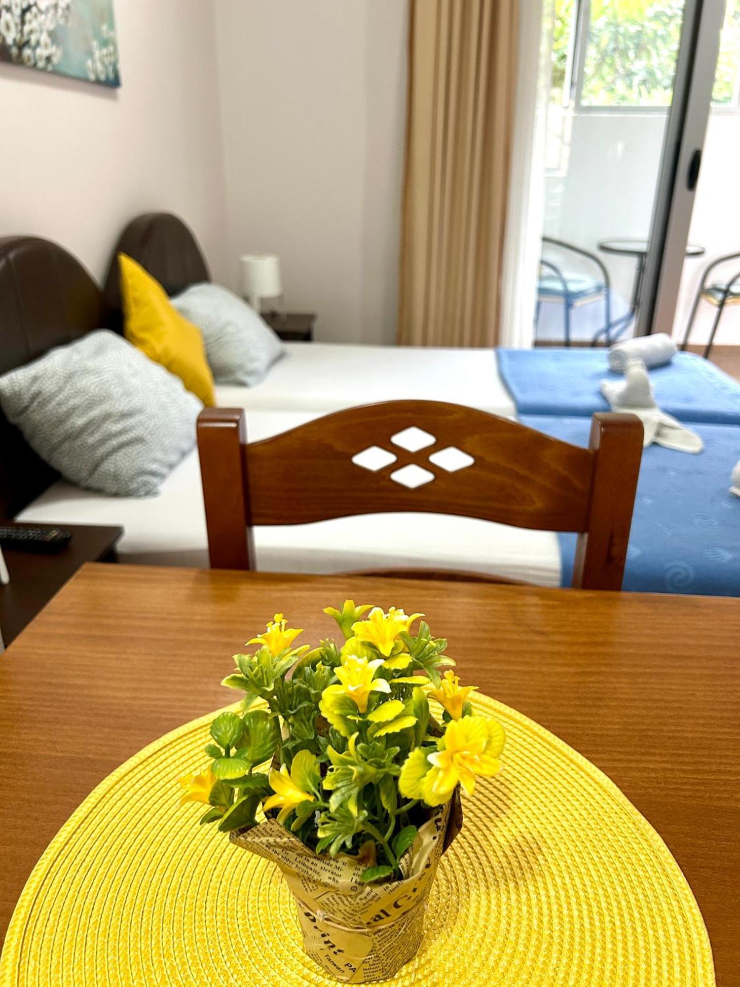 Apartments Mitende 부드바 외부 사진